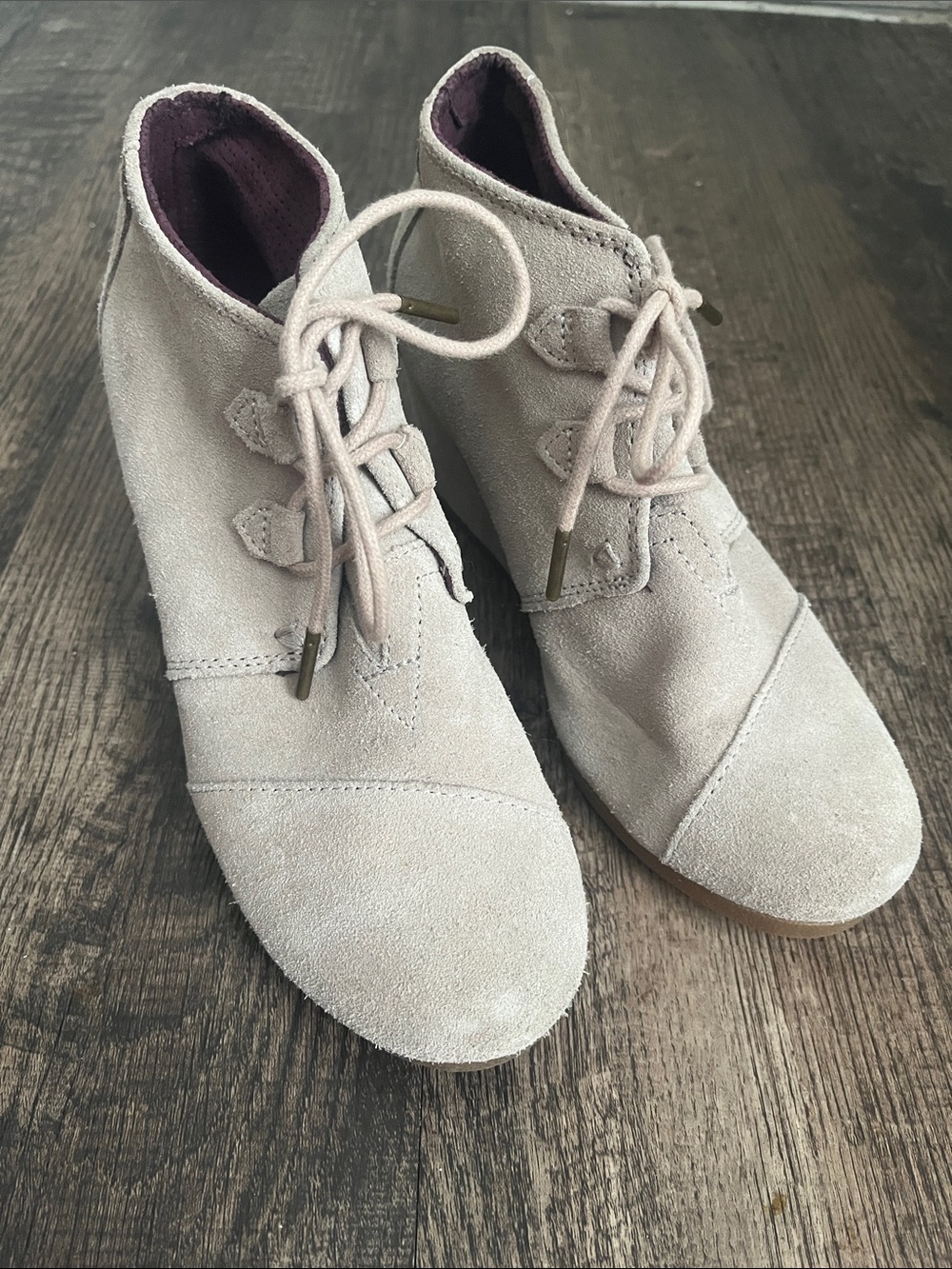 Toms Lace-Up Suede Ankle Boots in Light Beige